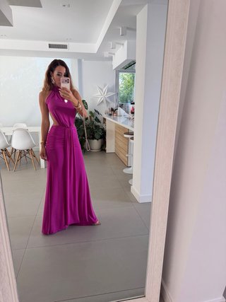 Vestido fiesta fucsia corte cut-out