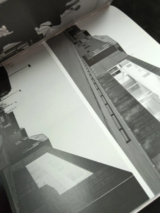 CARLOS FERRATER OFFICE ARCHITECTURE IN BARCELONA