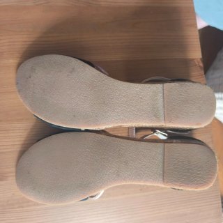 Sandalias Gaimo Negras y Doradas T.38