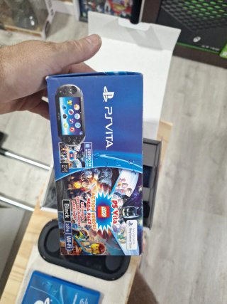 PS Vita PCH-2016 Lego Action Heroes Mega Pack