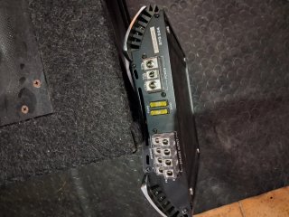Subwoofer Alpine y Etapa JBL