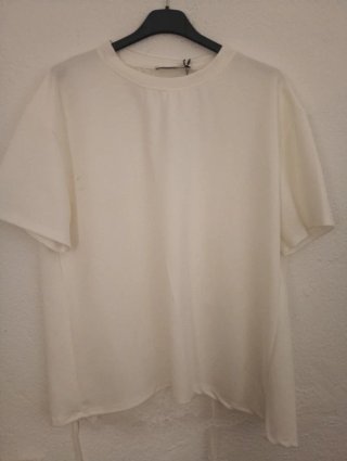 Camisetas , monos..