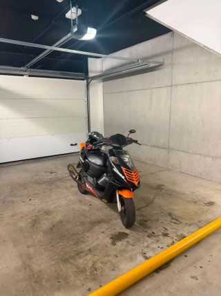 Aprilia Sonic 49cc Scooter
