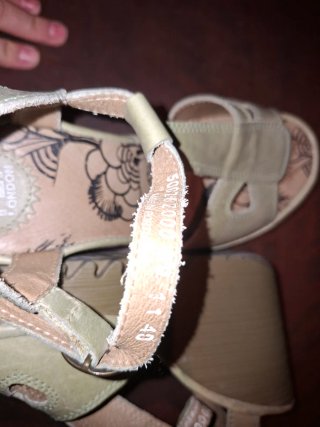 Sandalias cuña Fly London. N° 40
