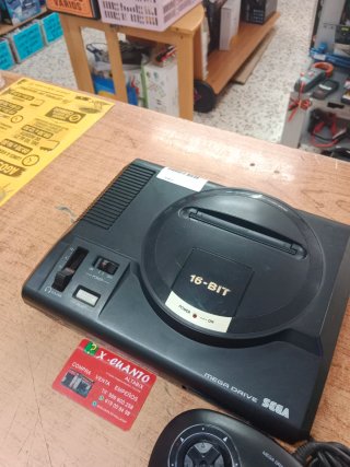 CONSOLA SEGA MEGA DRIVE 16 BIT MANDO Y CABLES