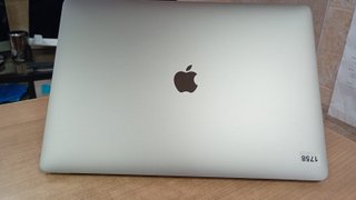 MacBook Pro 15'' 2018 I7-8750H 16GB RAM SSD 251GB