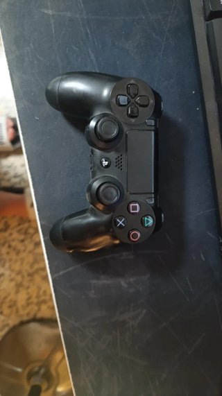 Pack PS4 Fat 1TB + 3 Juegos
