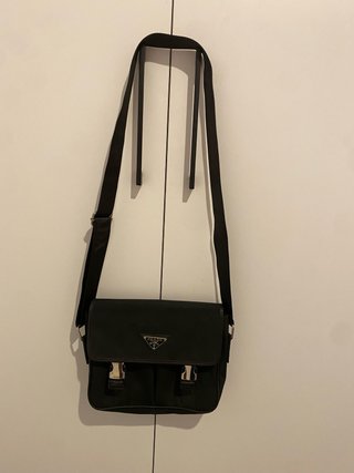 Bolso bandolera Prada negro