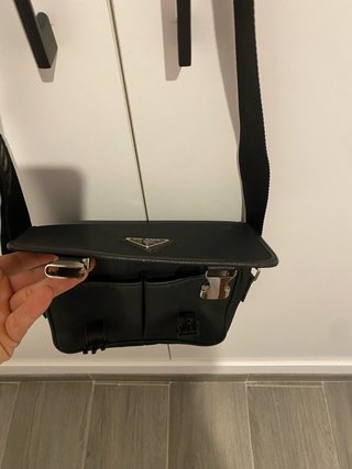 Bolso bandolera Prada negro