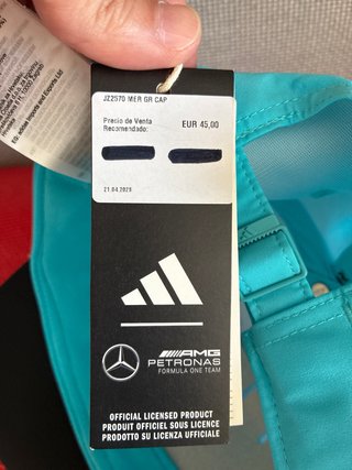 Gorra Adidas Mercedes AMG Formula 1.Original nueva