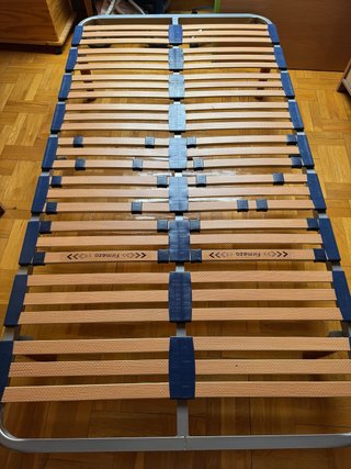 Somier de láminas 105cm con patas