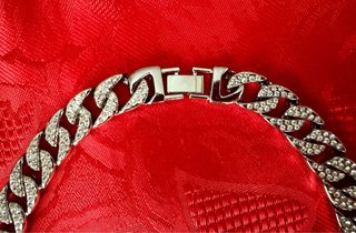 Collana catena strass cuore spezzato NO LOVE