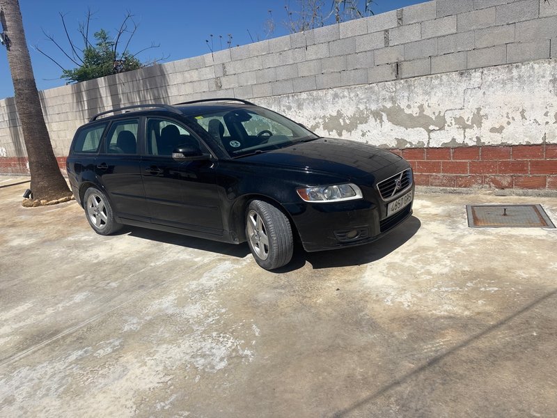 Volvo V50 2009 - foto 1
