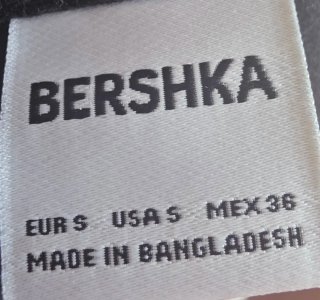 Polo negro Bershka