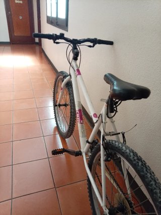 Bicicleta Rockrider Blanca