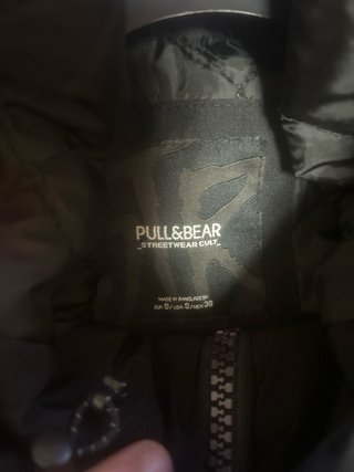 Cazadora Pull&Bear Hombre Talla S Negra y Morada