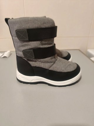 Botas de nieve grises y negras Número 33