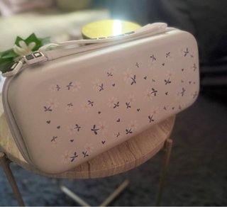 Funda Nintendo Switch OLED Floral