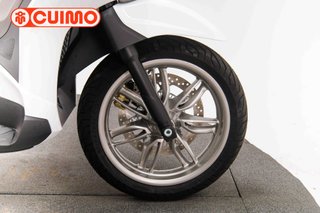 PIAGGIO BEVERLY 400