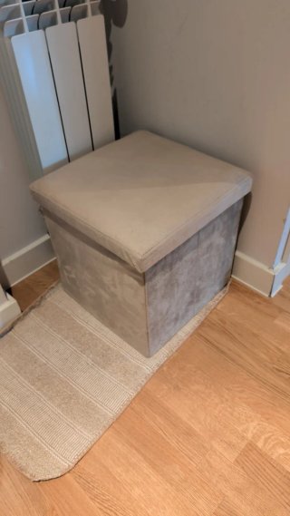 Banco pouf in tessuto beige e grigio