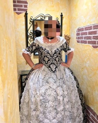 Traje de Fallera Negro Talla 44/46