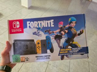 Nintendo Switch Edición Especial Fortnite