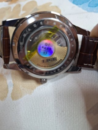 Reloj Automático Lige con Correa de Cuero