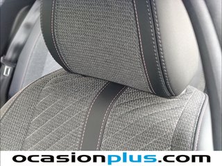 Peugeot 208 Allure Hybrid 110 eDCS6 81 kW (110 CV)