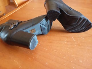 Scarpe a tronchetto nere in pelle