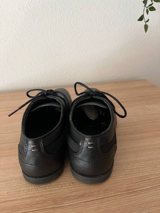 Zapatos negros de vestir