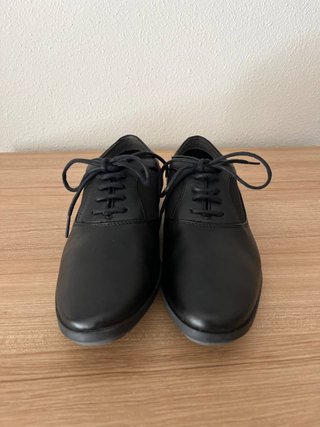 Zapatos negros de vestir