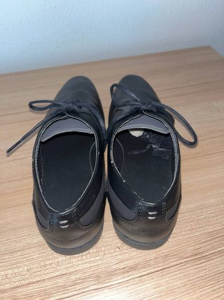 Zapatos negros de vestir