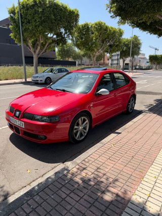 SEAT Leon 2004 NO NEGOCIABLE