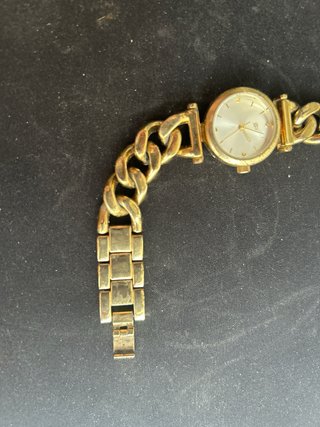 Reloj Parfois Dorado Redondo Desgastado