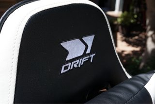 Silla Gaming Drift Negra y Blanca