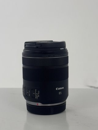 Canon RF 85mm F2 Macro IS STM