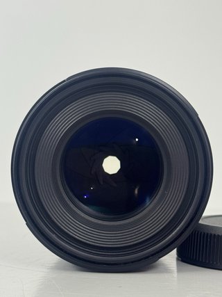 Canon RF 85mm F2 Macro IS STM