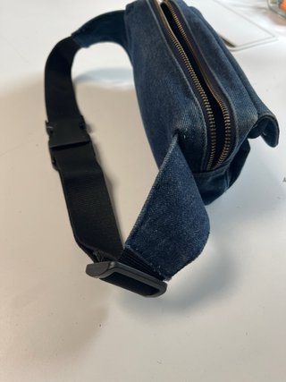 Riñonera Caomka Denim con Tachuelas