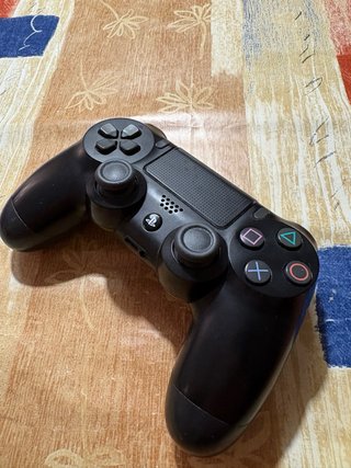 Consola PS4 Slim 1TB (v. 12.52)
