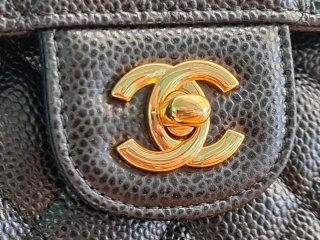 Mala Chanel Flap Bag 25 Classic em pele Caviar