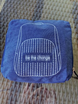 Mochila azul