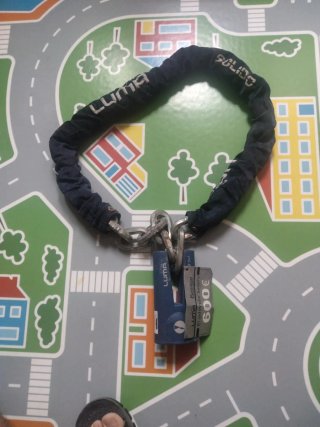 Candado y cadena Luma