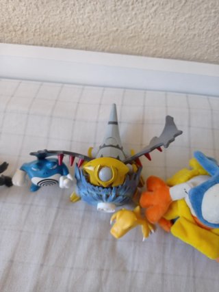 Lote Figuras y Peluche Pokémon/Digimon