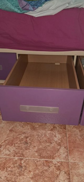 dormitorio juvenil en perfecto estado