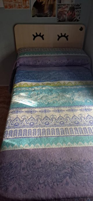 dormitorio juvenil en perfecto estado