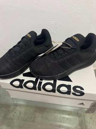 Zapatillas Adidas Mujer Negro y Dorado