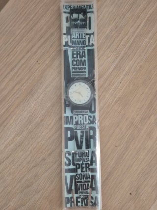 Reloj nuevo ( periódico el Pais) escuchado y preci