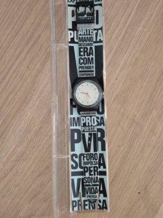 Reloj nuevo ( periódico el Pais) escuchado y preci