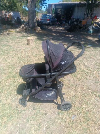 Cochecito de bebé negro