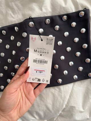 Top Zara tachuelas gris oscuro Talla M